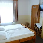 Casa de hóspedes Fruehstueckspension Koelich