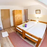Casa de hóspedes Fruehstueckspension Koelich