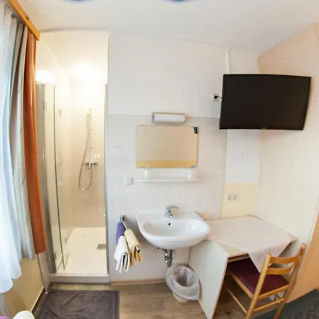 Casa de hóspedes Fruehstueckspension Koelich Klagenfurt am Woerthersee