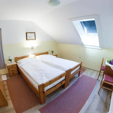 Fruehstueckspension Koelich Klagenfurt am Woerthersee