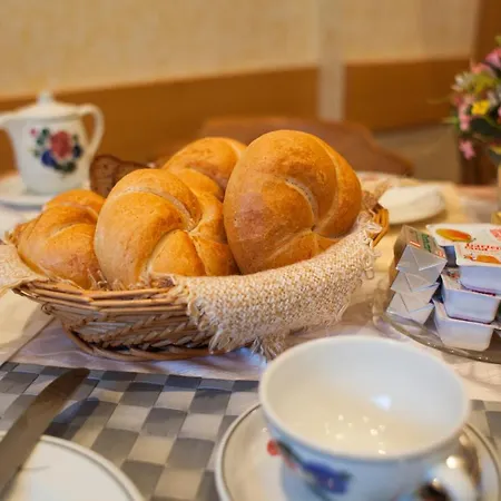 Casa de hóspedes Fruehstueckspension Koelich *