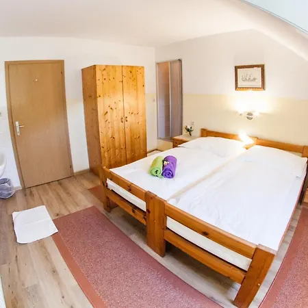 Casa de hóspedes Fruehstueckspension Koelich