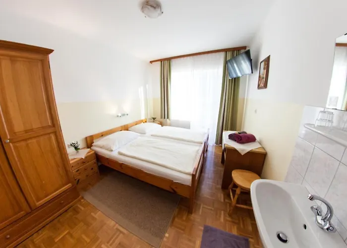 Fruehstueckspension Koelich * קלגנפורט