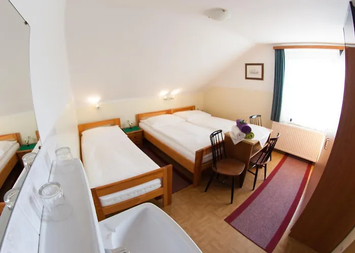 Fruehstueckspension Koelich Vendégház Klagenfurt am Woerthersee