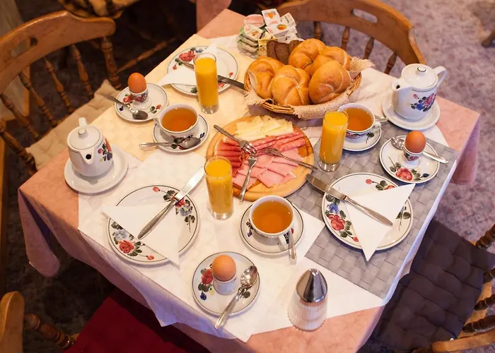 Fruehstueckspension Koelich בית הארחה *