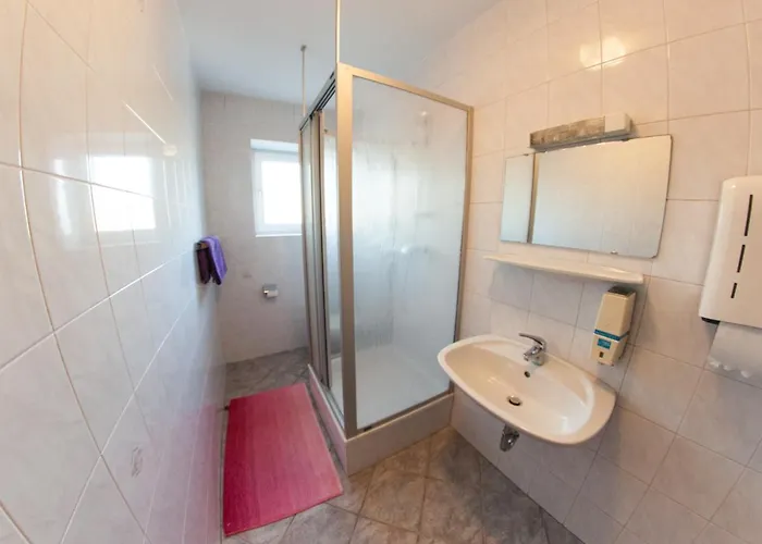 Fruehstueckspension Koelich * קלגנפורט